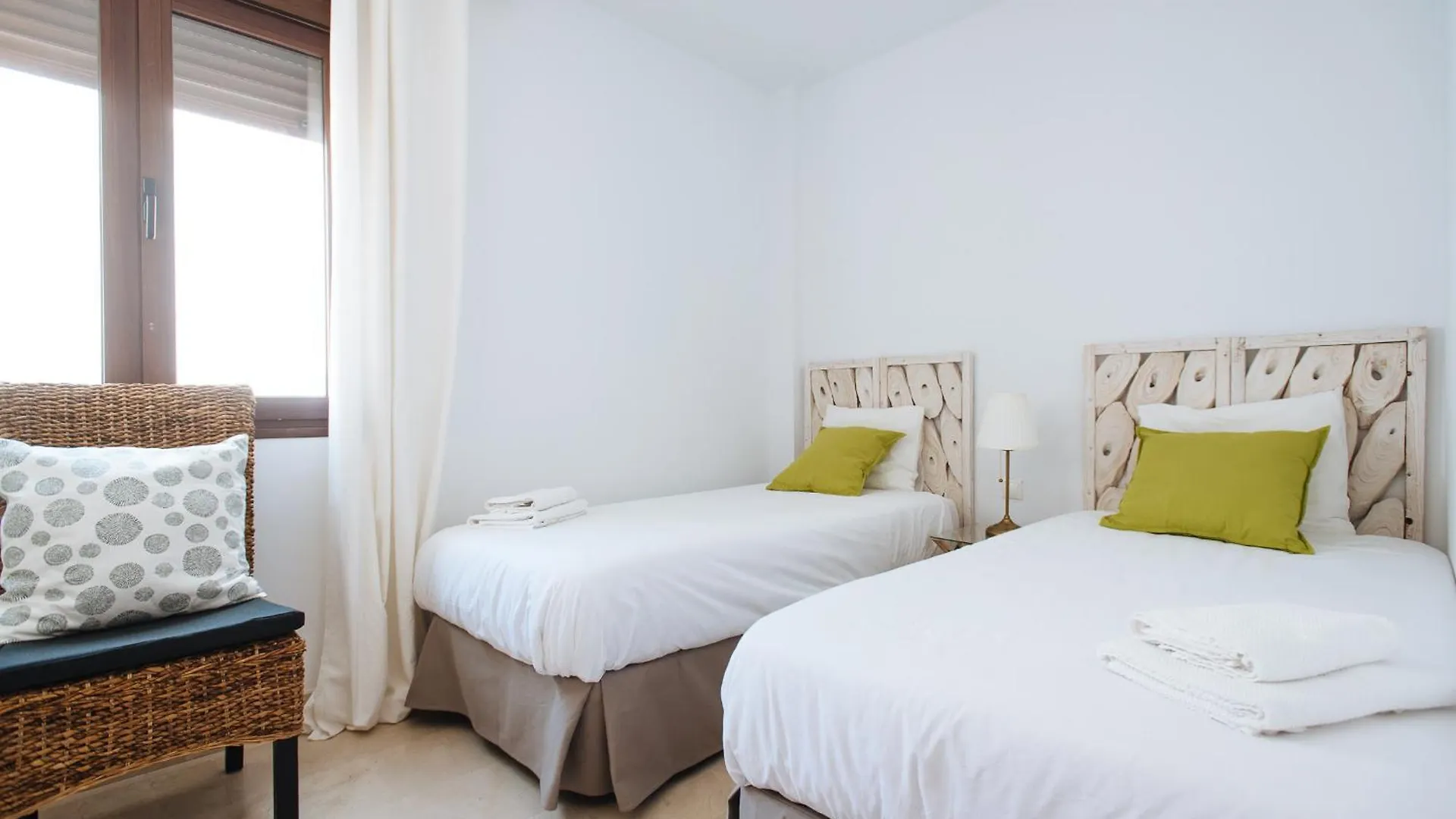 Apartment Ferienwohnung Hostly Orfila 3A-3B Exclusive Penthouse-Center-Fibre-Parking Optional Sevilla