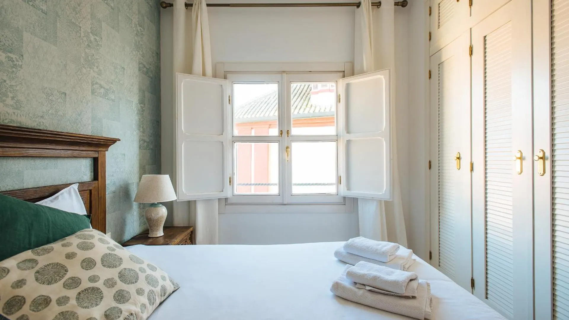 Ferienwohnung Hostly Orfila 3A-3B Exclusive Penthouse-Center-Fibre-Parking Optional Sevilla 0*,  Spanien